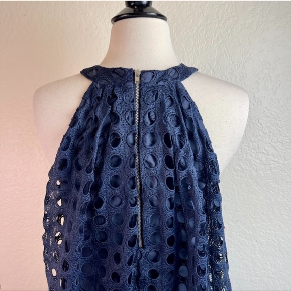 ROMEO & JULIET COUTURE ~ Navy Eyelet Mini Swing Dress ~ Size Medium - Picture 5 of 9